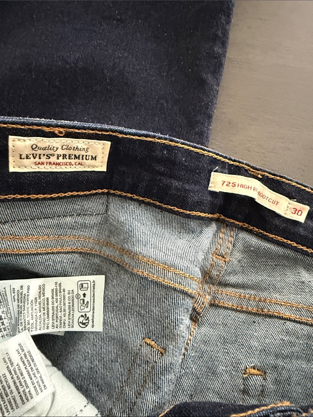 Levi's Women's Dark Indigo Bootcut Jeans - Picture 2 of 7